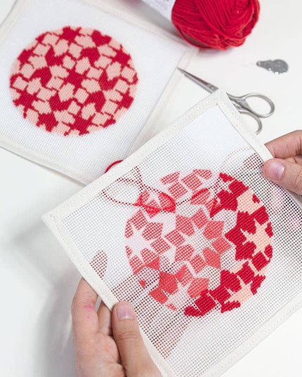 Unwind Studio - Reflections Needlepoint Kit