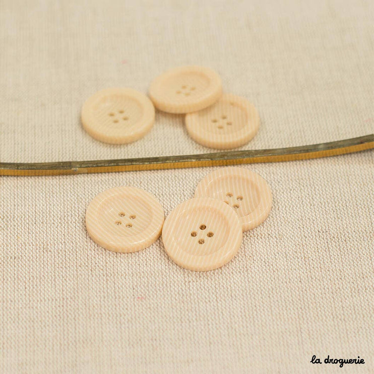 Flat edge sand grain button 4 holes 27 mm
