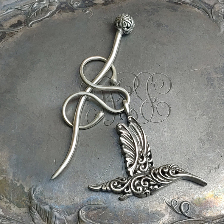 JUL Filigree Charm Lock Shawl Pin