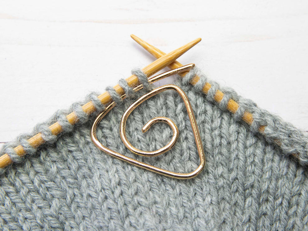 Triangle Spiral Cable Needle | Knitting Notions Tools