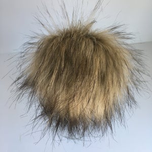 Pom Pom with Snap-Luxury Faux Fur